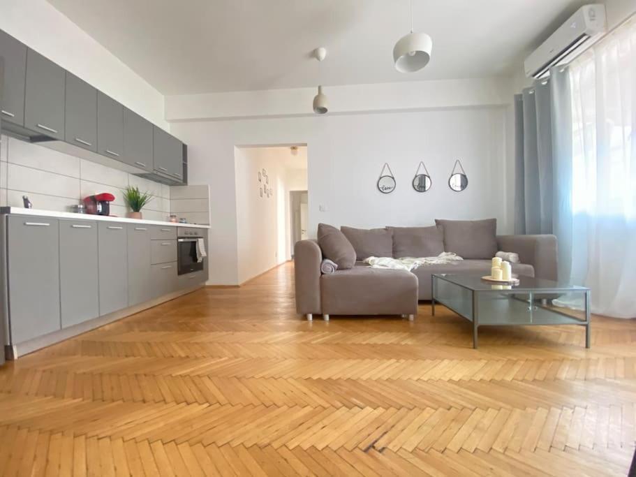 2 Bedroom Apartment With Terrace In City Center Bucareste Exterior foto