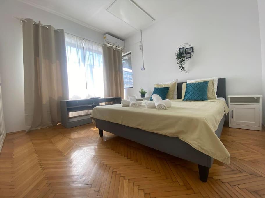 2 Bedroom Apartment With Terrace In City Center Bucareste Exterior foto