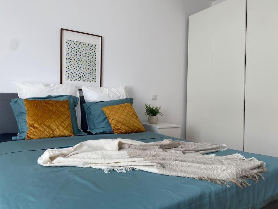 2 Bedroom Apartment With Terrace In City Center Bucareste Exterior foto