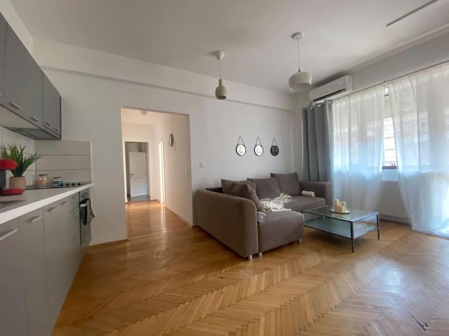 2 Bedroom Apartment With Terrace In City Center Bucareste Exterior foto
