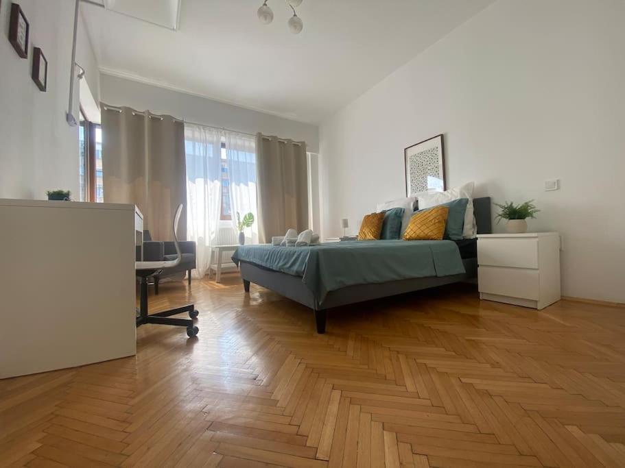 2 Bedroom Apartment With Terrace In City Center Bucareste Exterior foto